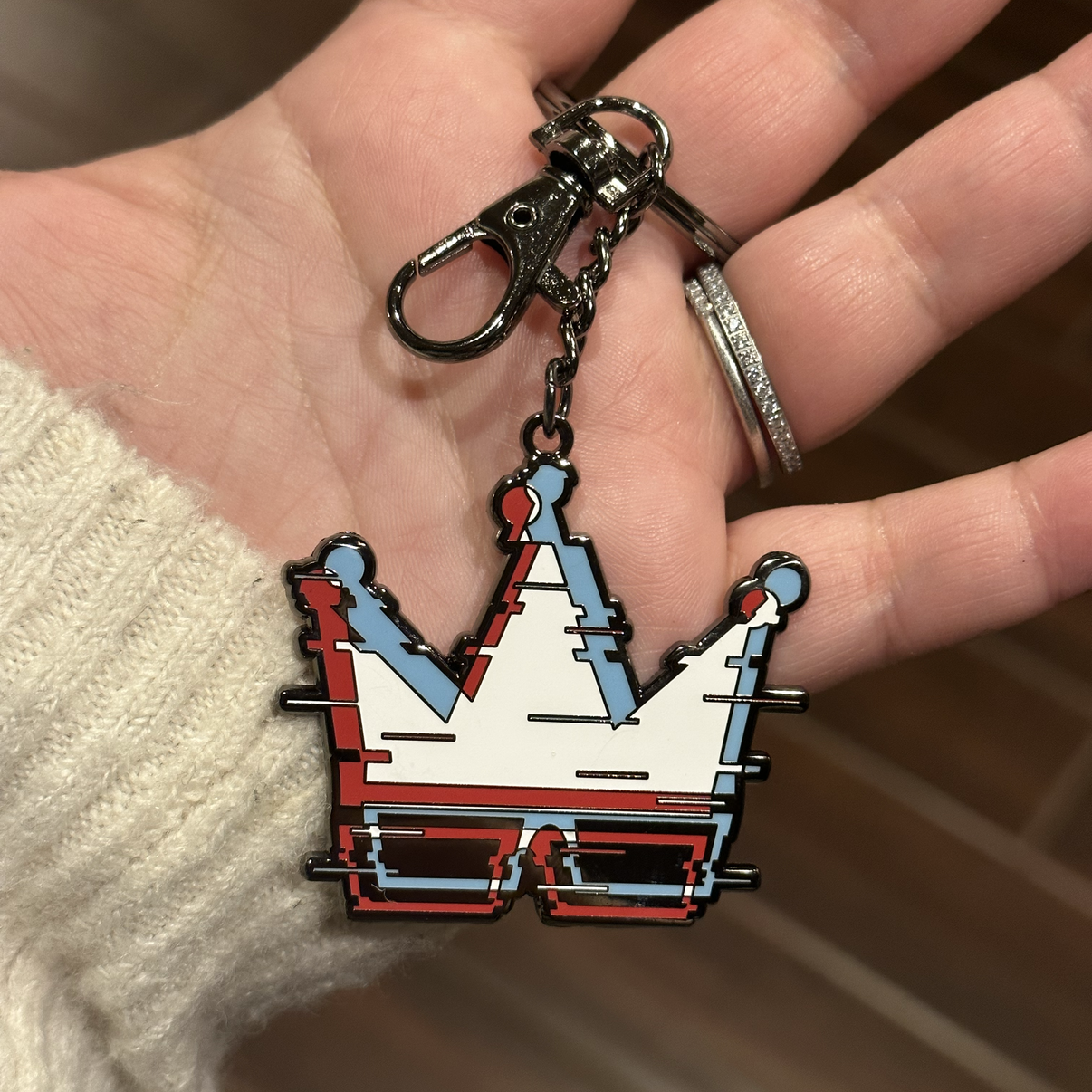 KEYCHAIN | GLITCH CROWN – FrameRate